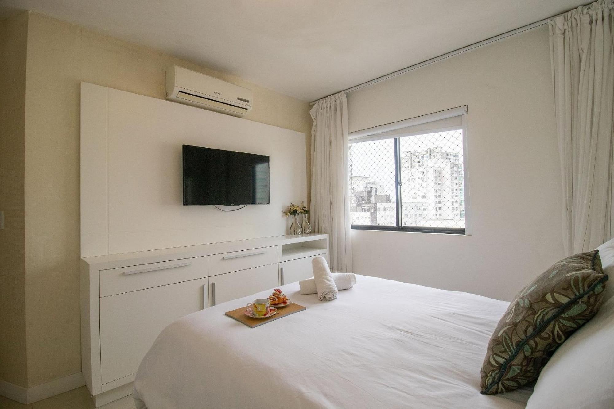 Bk81 - 3 Dorm, Climatizado, 2 Garagens, Wi-Fi Appartement Balneário Camboriú Buitenkant foto