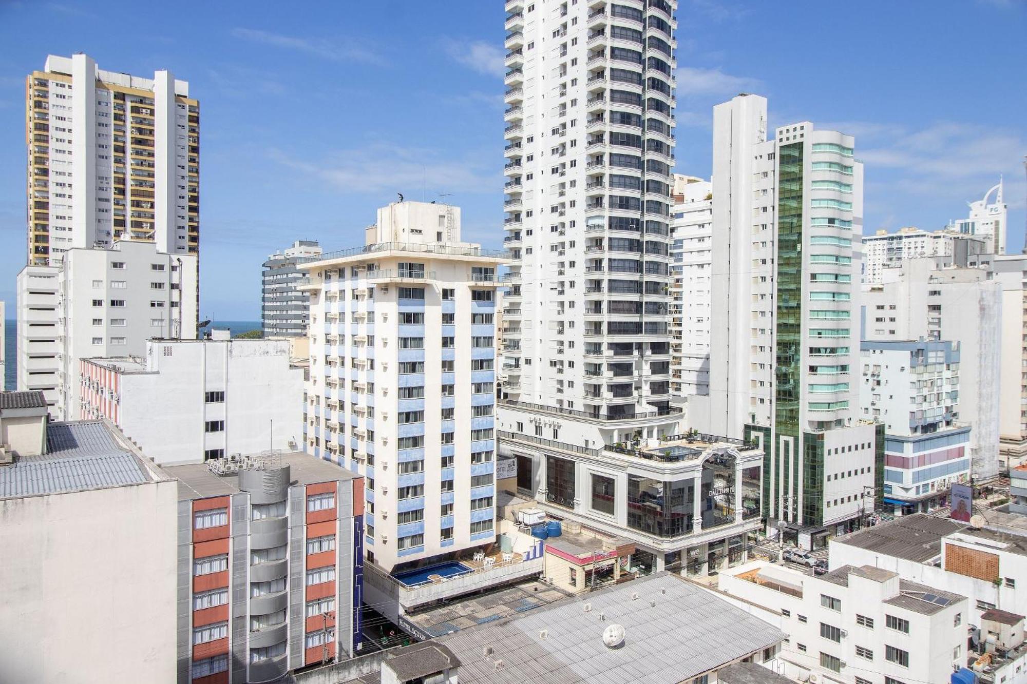 Bk81 - 3 Dorm, Climatizado, 2 Garagens, Wi-Fi Appartement Balneário Camboriú Buitenkant foto